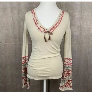525 America Embellished Bell Sleeve Cuff top